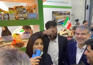 بازدید مسئولین کشوری از غرفه سازمان جهاد کشاورزی استان آذربایجان شرقی در نمایشگاه جامع کشاورزی ایران