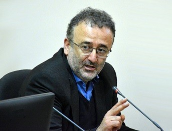 برنامه ریزی برای مبارزه با ملخ ها در استان آذربایجان شرقی  صورت پذیرفته است