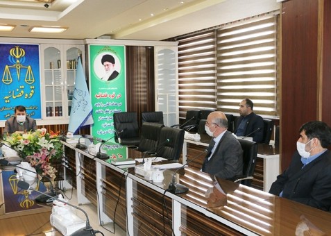 اهداء احکام هیئت مدیره جدید مرکز کارشناسان رسمی دادگستری توسط رئیس کل دادگستری استان آذربایجان شرقی