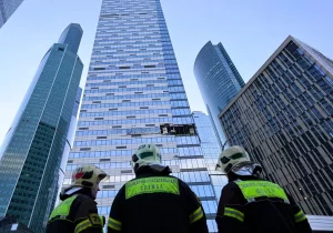 حمله پهپادی به مسکو و کریمه همزمان با حضور پوتین در رژه روز نیروی دریایی در سنپترزبورگ