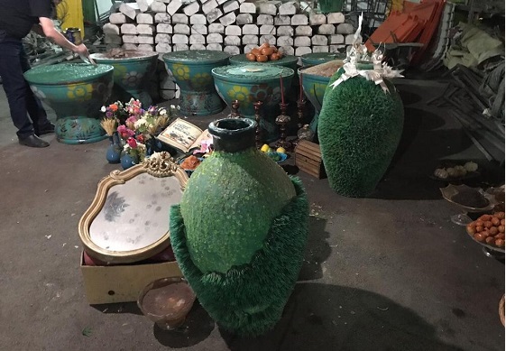 آماده سازی المان های‌ نوروزی برای نصب در معابر شهرداری منطقه ۸تبریز