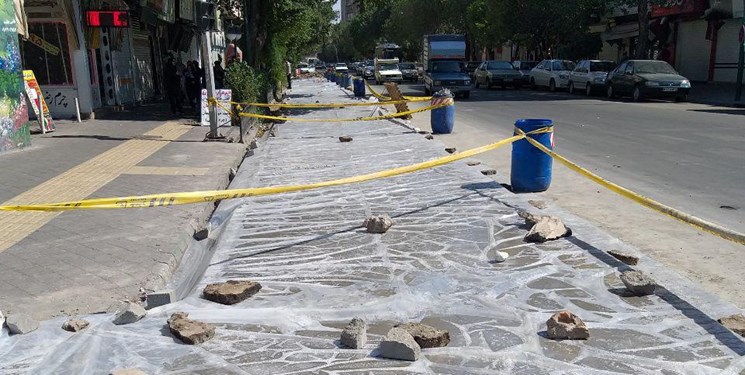 آزمون و خطا در شهرداری تبریز ادامه دارد؟/۳ ماه بعد از آسفالت‌ریزی، دوباره خاکبرداری شد+ عکس