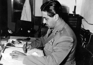 داستان ترور بختیار در عراق/ گنگسترهای شاه چگونه رئیس ساواک را کشتند و جسدش را منفجر کردند؟