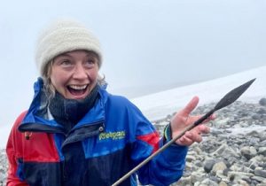 کشف اسلحه عجیب وایکینگ‌ها پس از ذوب شدن یخچال‌های طبیعی قطب شمال (+عکس)