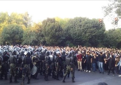 سکوت، نشانه رضایت نیست آقای وزیر کشور! فرمول درست این است: معترضین خیابانی + ناراضیان خاموش