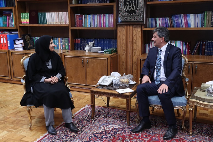 یکجانبه گرایی آمریکا در سطح بین الملل و خروج از معاهدات مهم بین المللی خطری بزرگ برای صلح و امنیت جهانی است