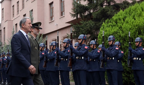 دیدار وزیران دفاع ایران و ترکیه در آنکارا