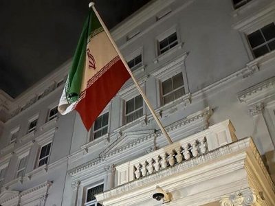 توضیحات کاردار ایران درلندن درباره حمله به سفارت کشورمان/ پرچم پرافتخار جمهوری اسلامی ایران در محل خود نصب شد