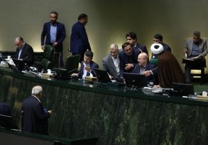 موافقت مجلس با تمدید۶ ماهه دوره ششم شوراهای شهر و روستا