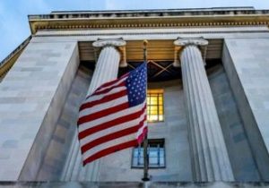 ۳ نفر در آمریکا به انتقال فناوری حساس به ایران و چین متهم شدند