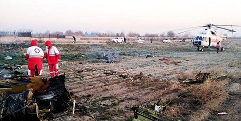اجساد جانباختگان حادثه سقوط هواپیمای اوکراینی برای شناسایی به پزشکی قانونی منتقل شد