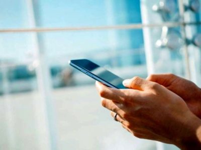 اگر خیلی نگرانید، استفاده از آیفون را برای مسئولان ممنوع کنید، نه برای مردم!/ سهامداران اندروید و گوگل چه کسانی هستند؟