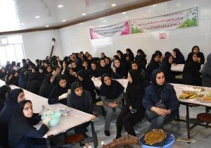 کارگاه آموزشی اصول طبخ آبزیان در دبیرستان میر فتحاله سید زنوزی شهر زنوز برگزار شد