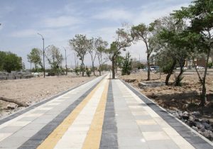 اجرای بیش از ۱۰۰۰۰ متر مربع کف سازی در پیاده راه های فاز دوم پارک باغشمال