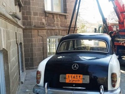 جایگذاری مجدد اولین تاکسی تبریز در محوطه موزه شهر