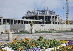 احداث سالن آمفی تئاتر روباز در پارک باغشمال تبریز