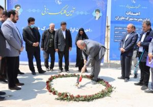 نصب تابلو روزشمار اولین مدرسه بزرگ مقیاس شهرداری تبریز و اتصال پل روگذر سردار خرم به میدان بسیج