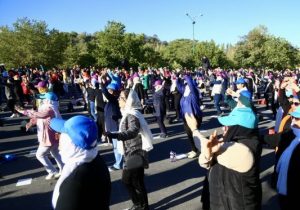 شرکت ۱۰۰۰ شهروند تبریزی در همایش خانوادگی ورزش صبحگاهی