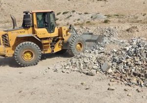 تداوم تسطیح و پاکسازی زمین‌ های خالی محلات تبریز