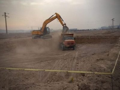 آغاز عملیات اجرایی مخزن یکهزار مترمکعبی ذخیره آب در فاز ۲ خاوران