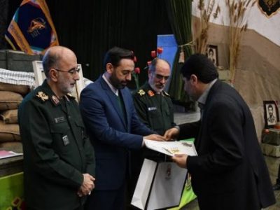 تجلیل از رئیس سازمان جهادکشاورزی آذربایجان شرقی دربرگزاری باشکوهتر کنگره ملی ده هزار شهید آذربایجان شرقی