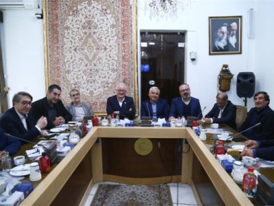 تشکیل کارگروه رفع موانع استقرار صنایع غذایی در آذربایجان شرقی