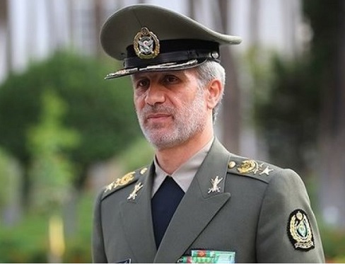 دعوت وزیر دفاع از مردم برای پیوستن به پویش هلال احمر جهت کمک به سیل‌زدگان