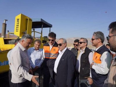 بازدید استاندار آذربایجان شرقی به همراه مدیران مربوطه از پروژه روکش آسفالت آزادراه تبریز-زنجان