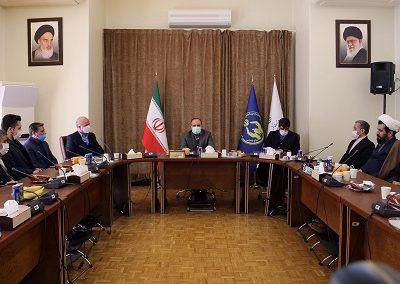 مراکز خیریه استان جوانان را در فعالیت‌های خود مشارکت دهند