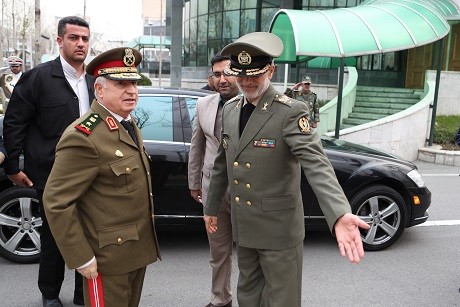 مقابله با حضور نیروهای آمریکایی در منطقه باید به یک روند مداوم و پایدار تبدیل شود