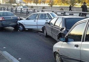 بعد از وقوع تصادف، رانندگان بلافاصله از صحنه عکس بگیرند