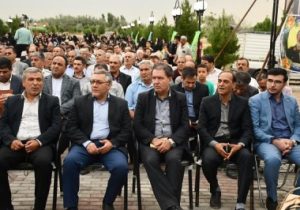 برگزاری ششمین همایش سیر در شهر تیمورلو شهرستان آذرشهر