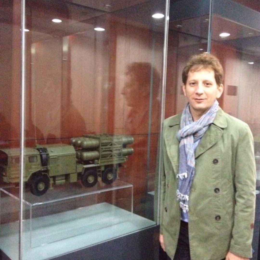 خاطره بابک زنجانی از سلاحهای بیولوژیک چینی