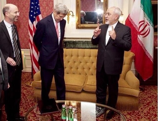 تصویر دیده نشده از ظریف با رابرت مالی/ عکس