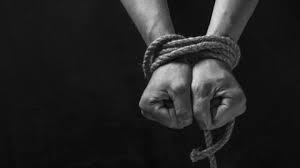 اخاذی بعد از ربودن و تجاوز به پسر جوان