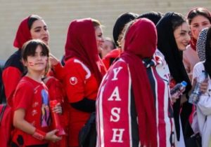 حضور بانوان تراکتوری در ورزشگاه قطعی شد