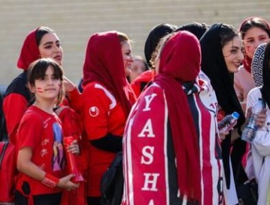 حضور بانوان تراکتوری در ورزشگاه قطعی شد