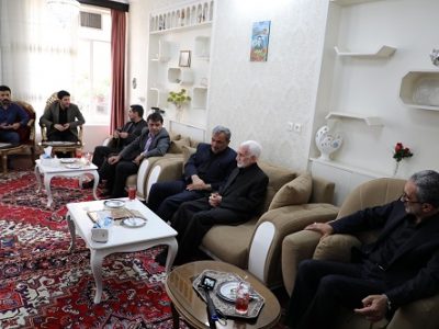 دیدار با خانواده شهدا، ادای دین به مقام والای شهید است