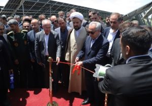 ورود ۱۶ مگاوات برق خورشیدی به مدار در آذربایجان شرقی؛ تلفیق تولید پاک و صرفه‌جویی انرژی در سایه «طرح مهتاب»