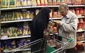خرید بیش از نیاز مردم روند توزیع برخی کالاهای اساسی را کُند می کند