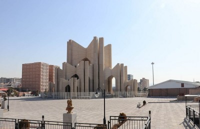 همزمان با عید غدیرخم؛ صفه جنوبی مقبره‌الشعرا به بهره برداری می‌رسد