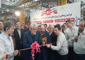 رونمایی ازخط رباتیک مونتاژ تراکتور با مشارکت دانشگاه آزاد اسلامی واحد تبریز تراکتورسازی ایران