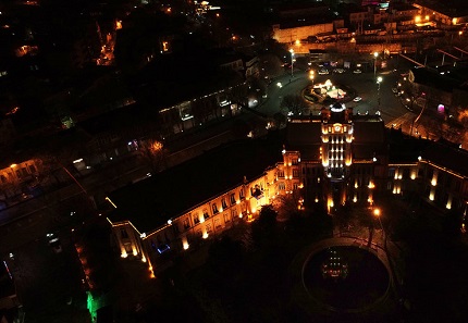 خاموشی عمارت شهرداری تبریز به مناسبت روز جهانی ساعت زمین