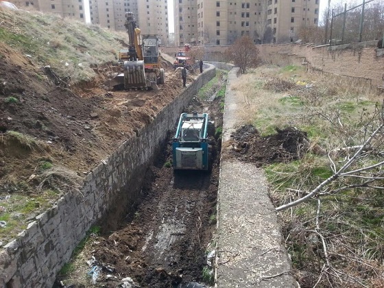 لایروبی بیش از ۱۲ هزار متر از کانالهای سطح منطقه ۲ تبریز