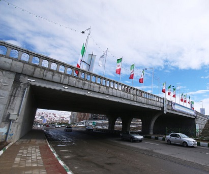 تقاطع غیرهمسطح ولیعصر(عج) با صرف هزینه ۱۵۰ میلیارد ریالی به بهره برداری رسید