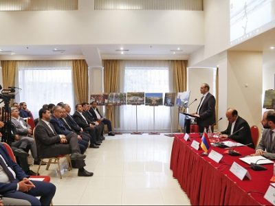 اراده جدی دولت جمهوری اسلامی ایران برای توسعه روابط با همسایگان/آذربایجان شرقی محور روابط اقتصادی ایران با کشورهای همسایه