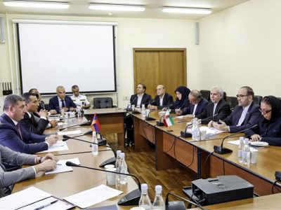 مشارکت شرکت‌های آذربایجان شرقی در اجرای پروژه‌های راه‌سازی استان سیونیک/ رفع موانع گمرکی در مرز ایران و ارمنستان