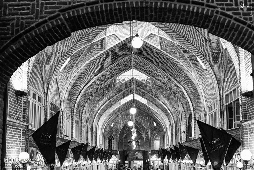 با تنظیف و پاکسازی شبانه‌روزی؛ بازار تاریخی تبریز پاکیزه‌تر از سالهای گذشته میزبان عزاداران حسینی است