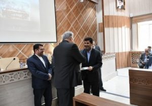 تجلیل وزارت جهاد کشاورزی از رئیس سازمان جهاد کشاورزی آذربایجان شرقی