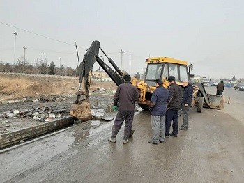 معاون خدمات شهری و اجرایی شهردار منطقه ۴ تبریز خبر داد: اجرای عملیات پاکسازی و لایروبی کانال آذربایجان